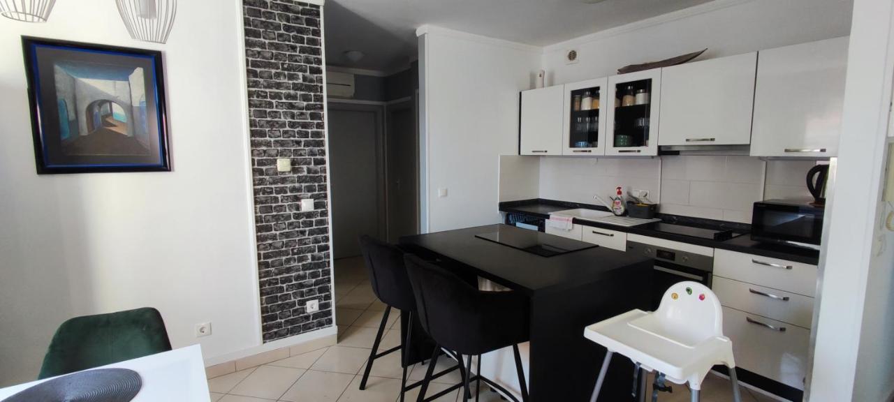 Apartment Franko พูลา ภายนอก รูปภาพ