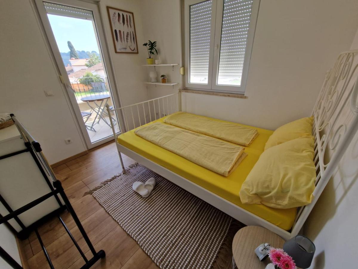Apartment Franko พูลา ภายนอก รูปภาพ
