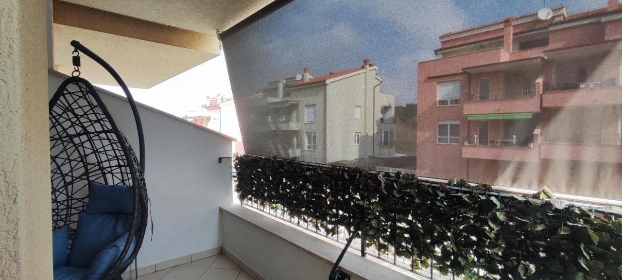 Apartment Franko พูลา ภายนอก รูปภาพ